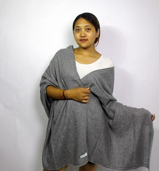 cashmere-wool-blend-exclusive-shawl