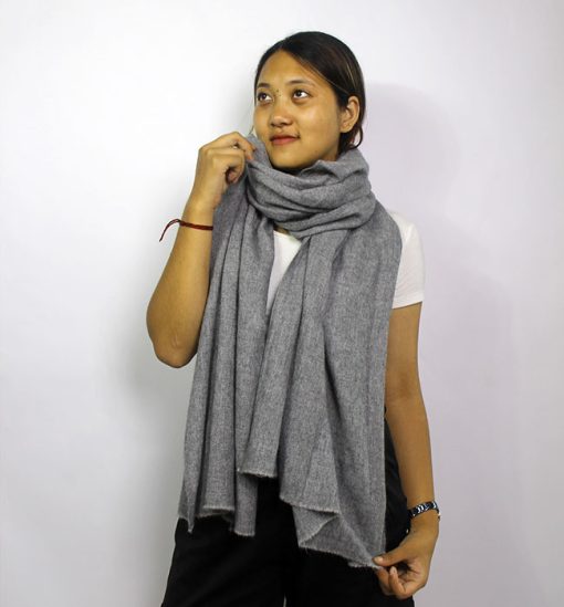 cashmere-wool-blend-exclusive-shawl
