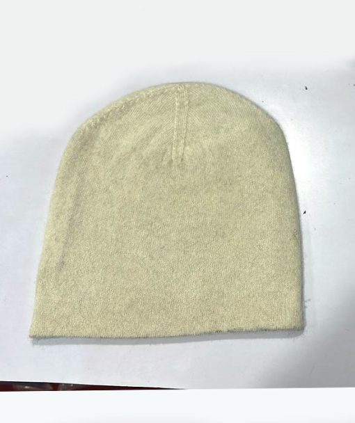 100% exclusive cashmere beanie